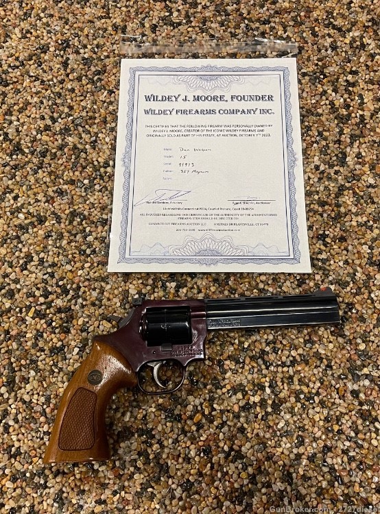 Apix911324483.jpg Apix911324483.jpg