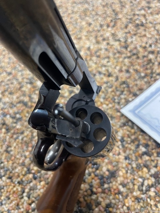 Apix962184872.jpg Apix962184872.jpg