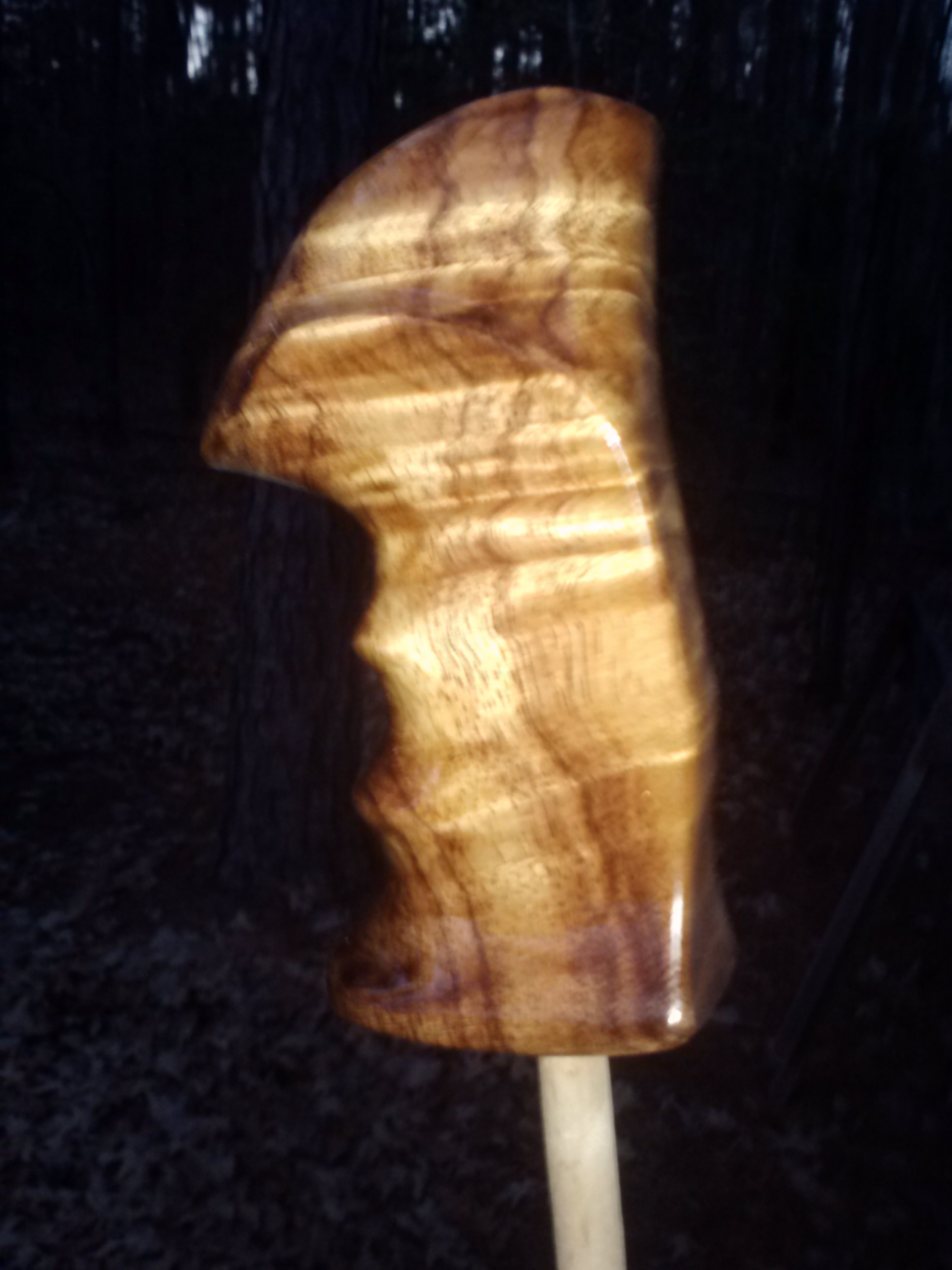 Koa-Grip.jpg Koa-Grip.jpg