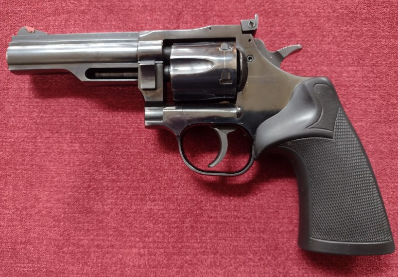 DanWesson02a-1.jpg DanWesson02a-1.jpg