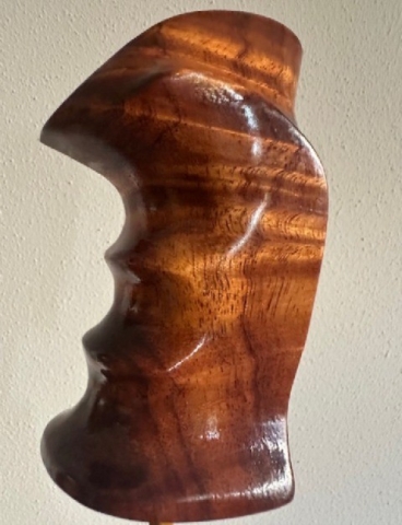 LB-KOA-THUMB-REST-2.JPG