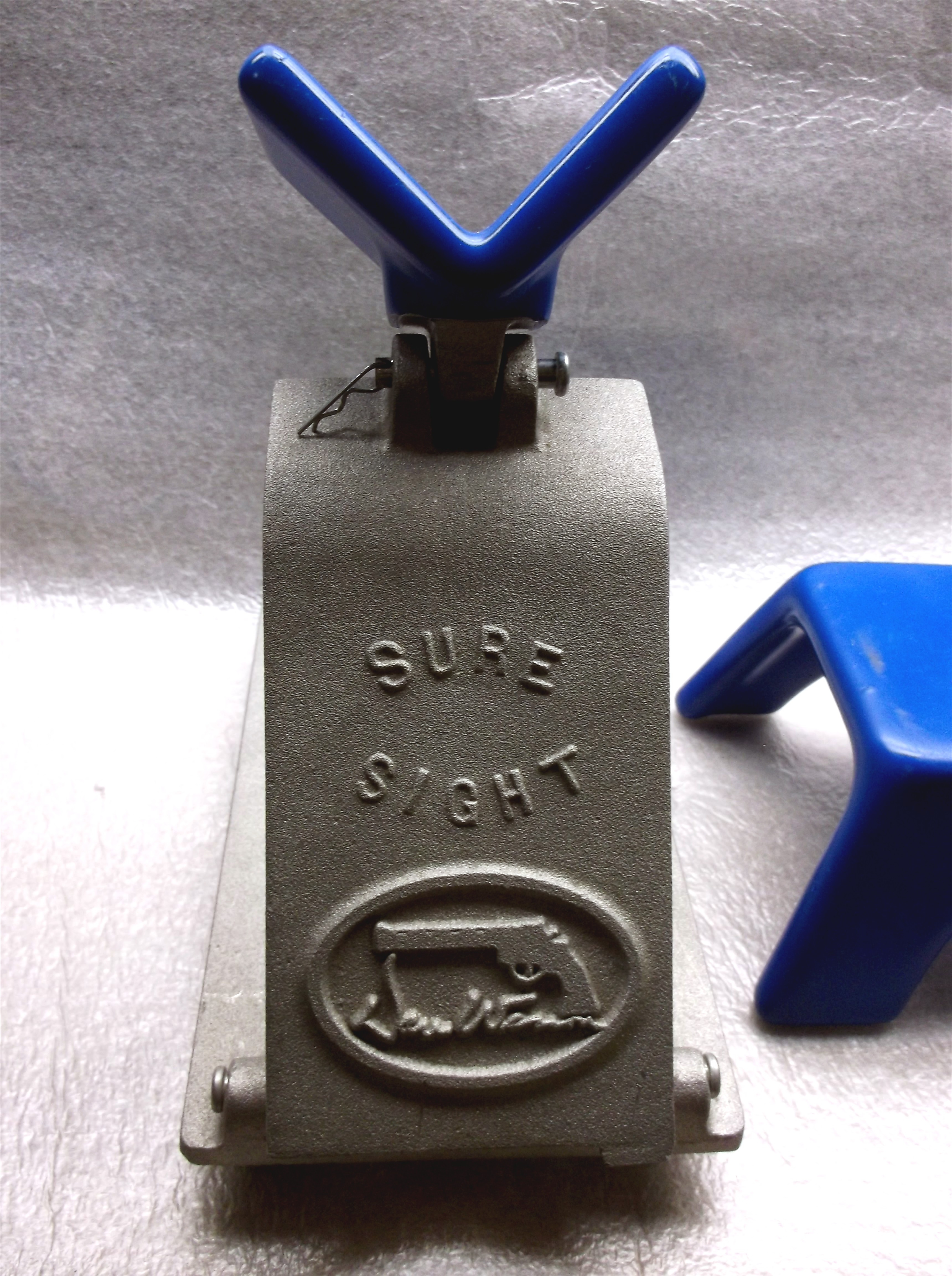 DW-Sure-Sight-Bench-Rest-002.jpg DW-Sure-Sight-Bench-Rest-002.jpg