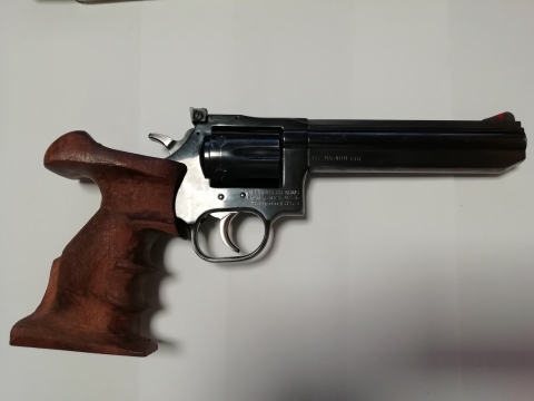 DW_TARGET_2.jpg DW_TARGET_2.jpg