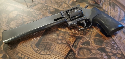 Pistol.jpg