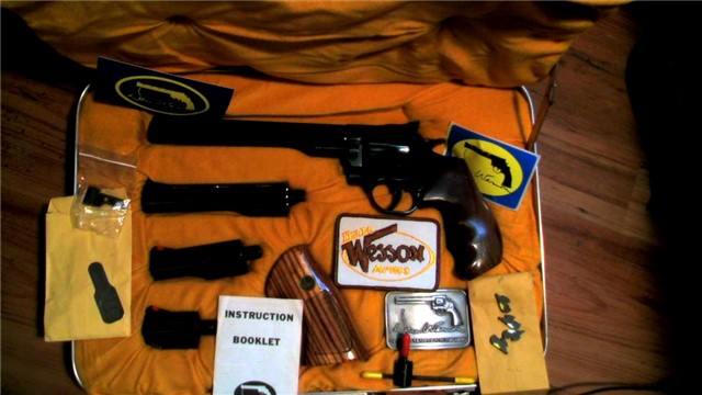 Dan-Wesson-15-2-Pistol-Pac-2.jpg