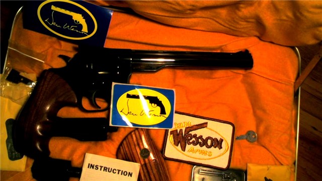 Dan-Wesson-15-2-Pistol-Pac-3.jpg