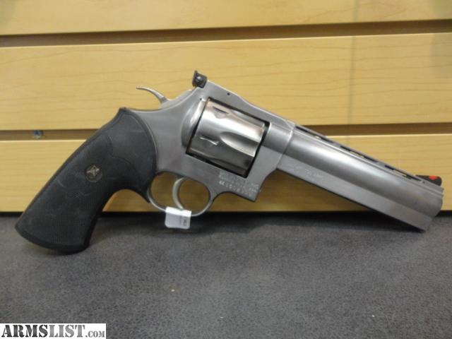 Dan-Wesson-44-1.jpg