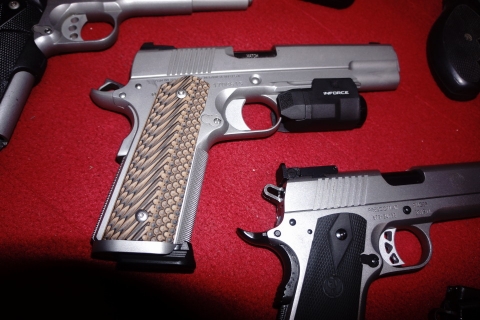 Pistols0023.JPG