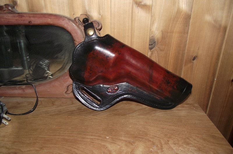 holster2.jpg