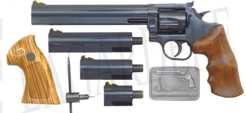 Dan-Wesson-15.jpg